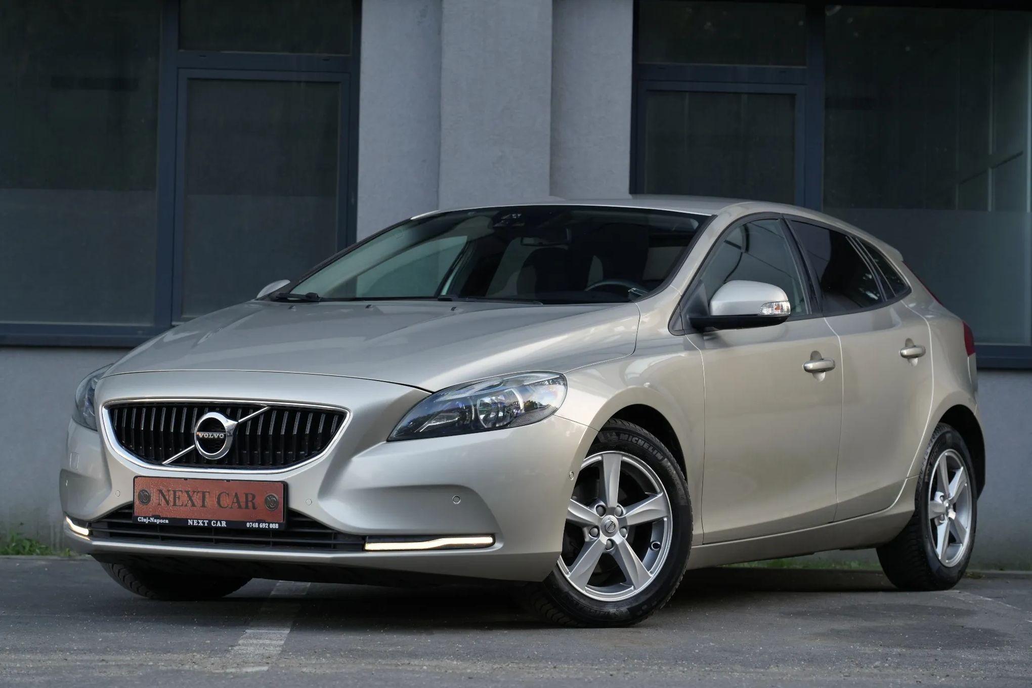 Volvo V40