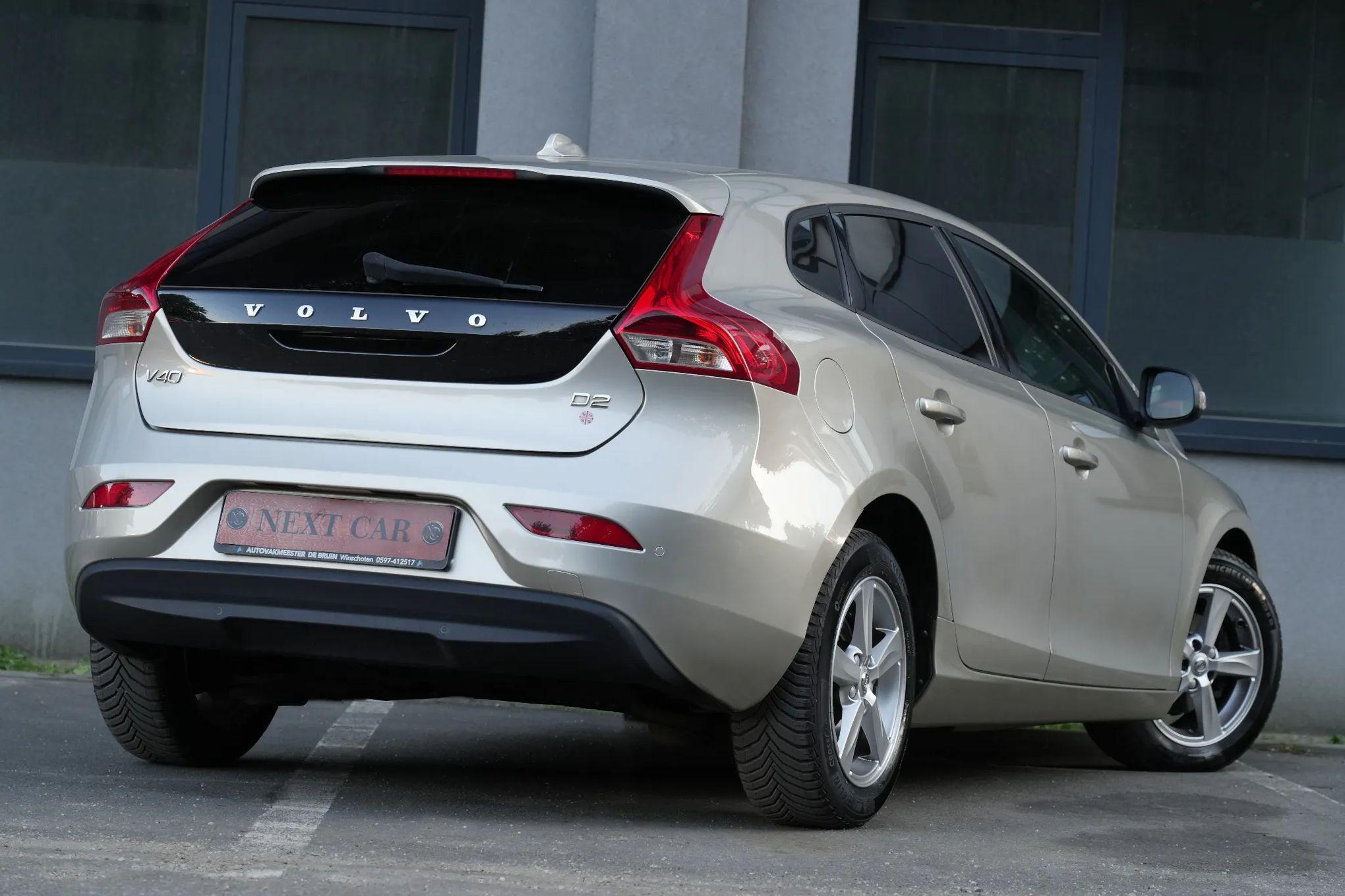 Volvo V40