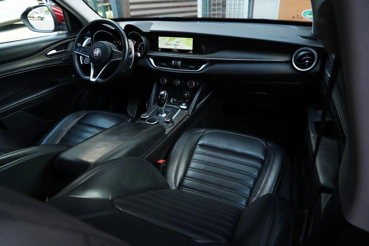 Alfa Romeo Stelvio 2.0 Turbo AWD AT8 First Edition