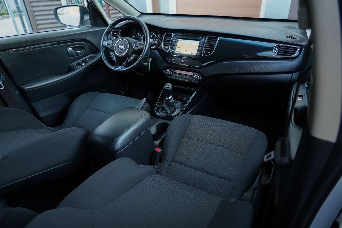 Kia Carens